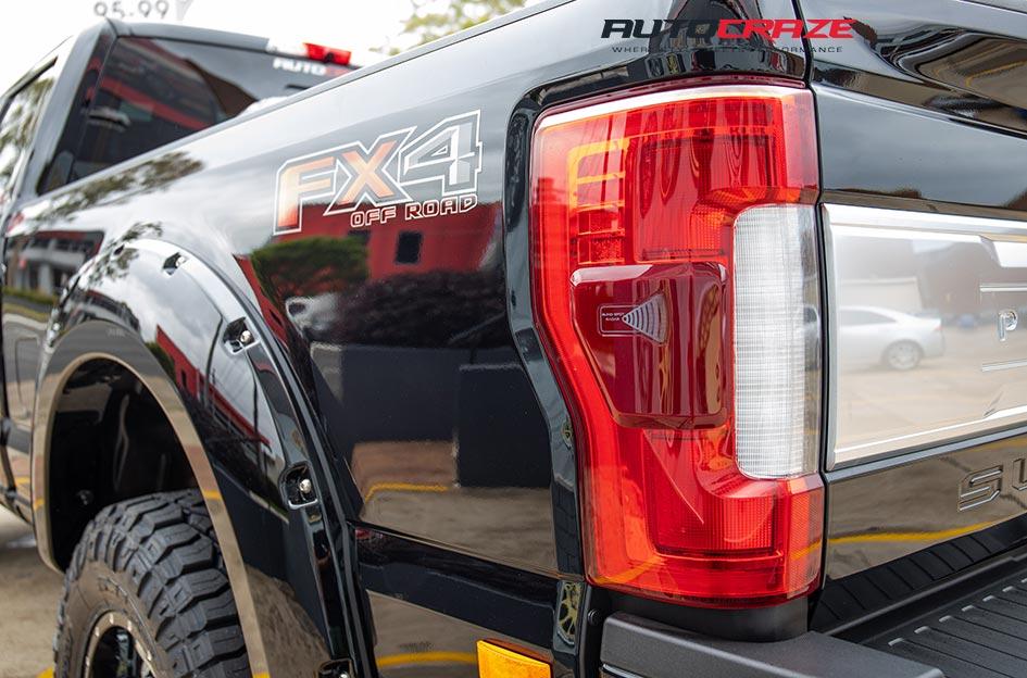 FORD F250 RAMPAGE CHROME CENTER AND GLOSS BLACK OUTER